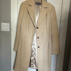 Ann Taylor Women's Tan/cream Coat size 10 from the early 2000’s great condition